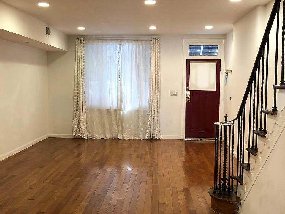 1st image of 913 Annin St