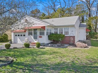 36 Petunia Way, Toms River, NJ