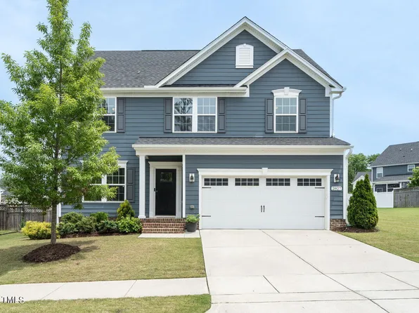2827 Landon Ridge Dr, New Hill, NC 27562