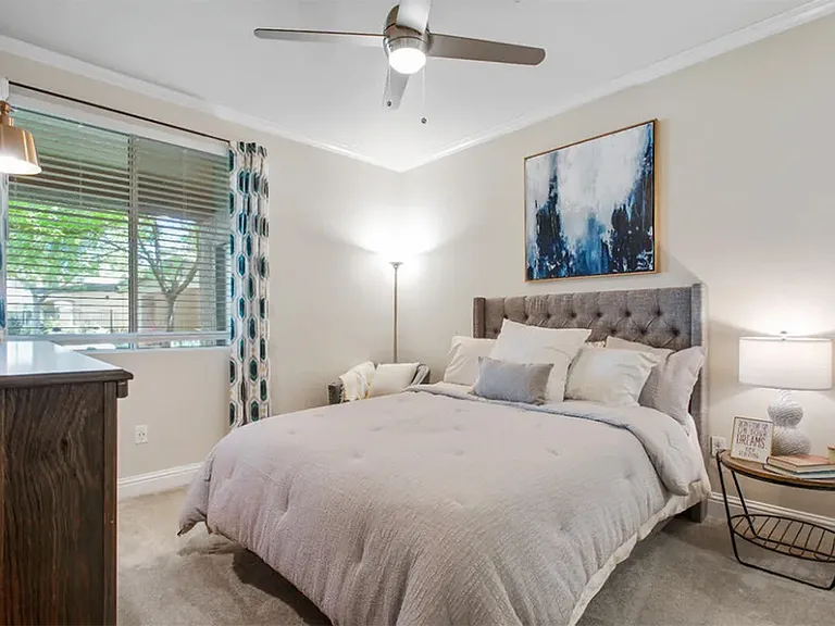 Villagio Luxury Apartments — Photo 11