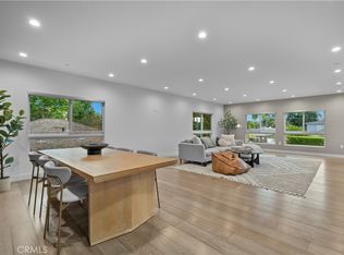 14157 Tiara St #101, Sherman Oaks, CA 91401