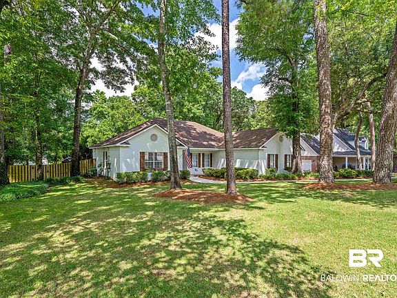 4th image of 30833 Wakefield Dr