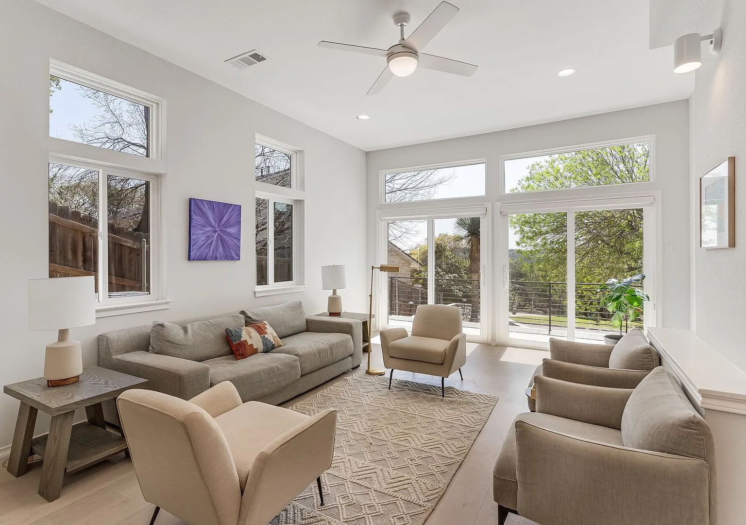 5606 Sedgefield Dr - Large 4 bed 3.5 Bath house near the Austin country cub — Photo 3