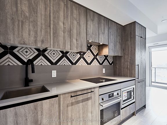 4th image of 5 Lakeview Ave #520