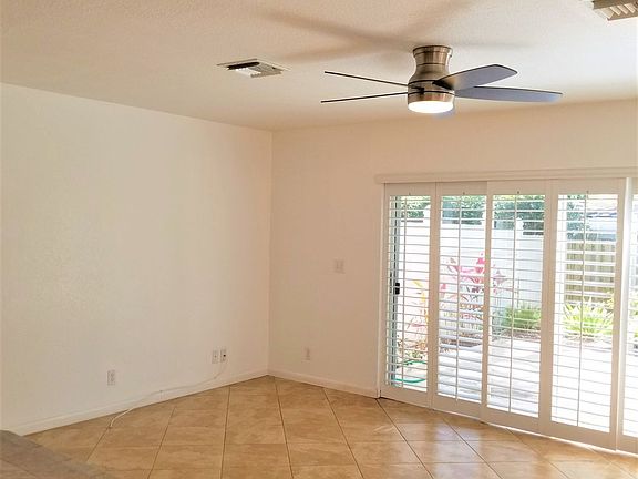 5th image of 3221 SW 15th Ave
