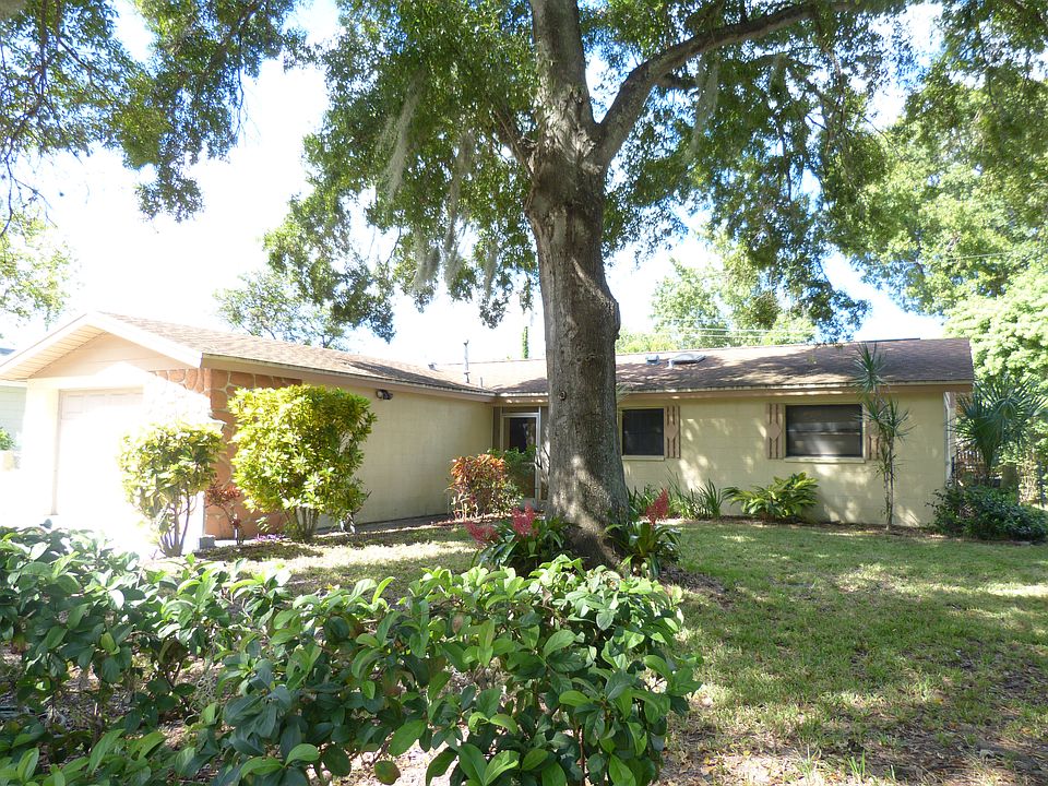 1st image of 5971 82nd Ave N