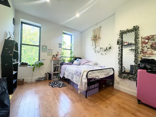 703 Mac Donough Street image 10 of 16