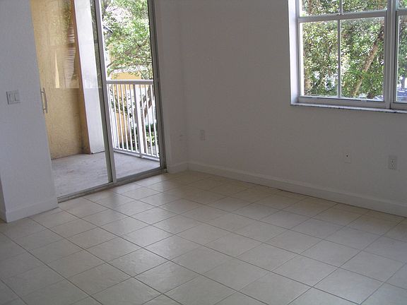 5th image of 1016 Shoma Drive