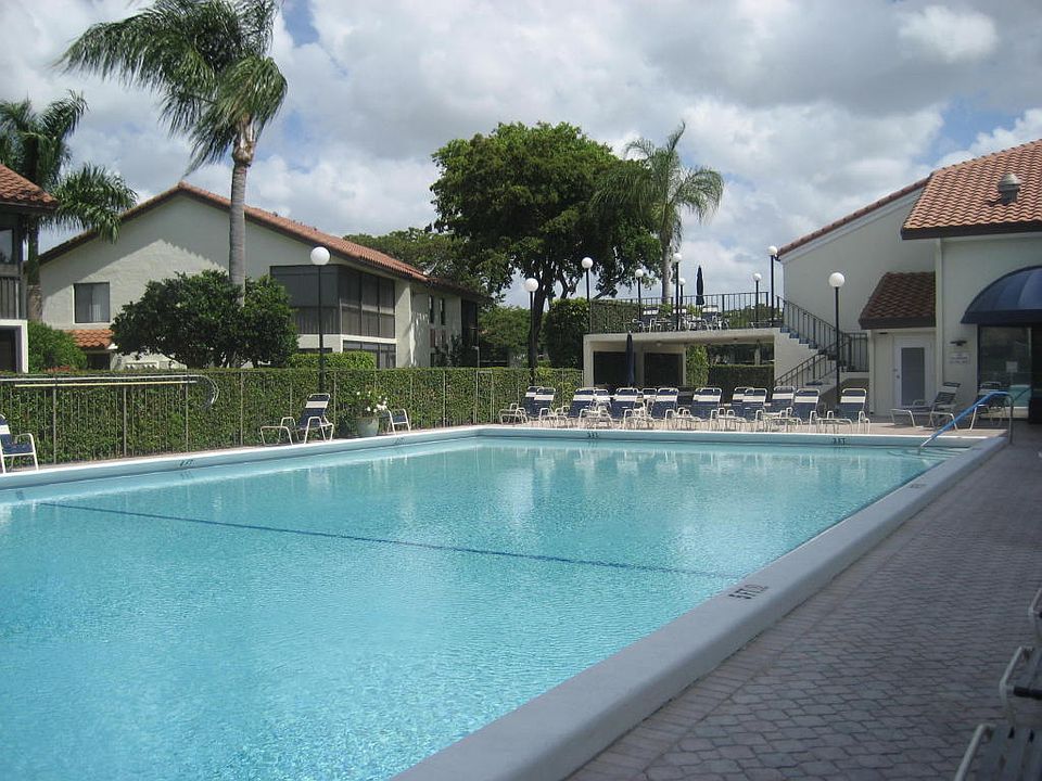 Clubhouse Pool