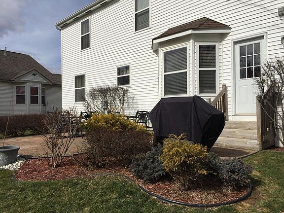 3rd image of 6437 Fox Hill Dr