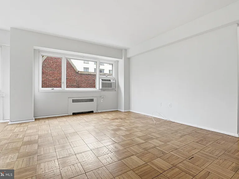 2720 Wisconsin Ave NW #302 — Photo 11