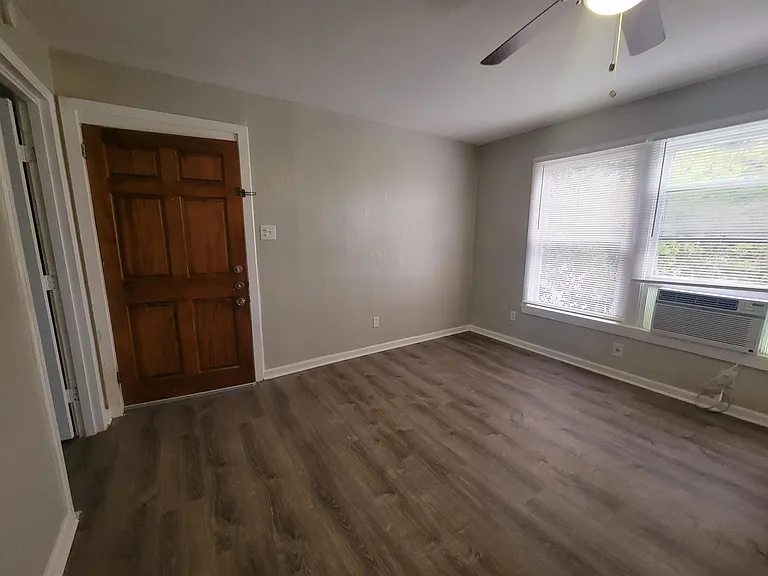 3609 Avenue S 1/2 — Photo 11