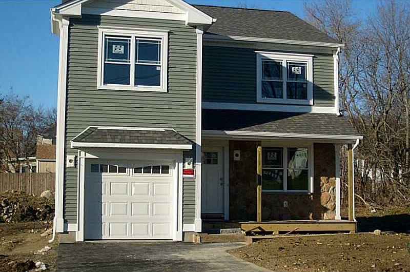 2nd image of 43 Sherman Ave