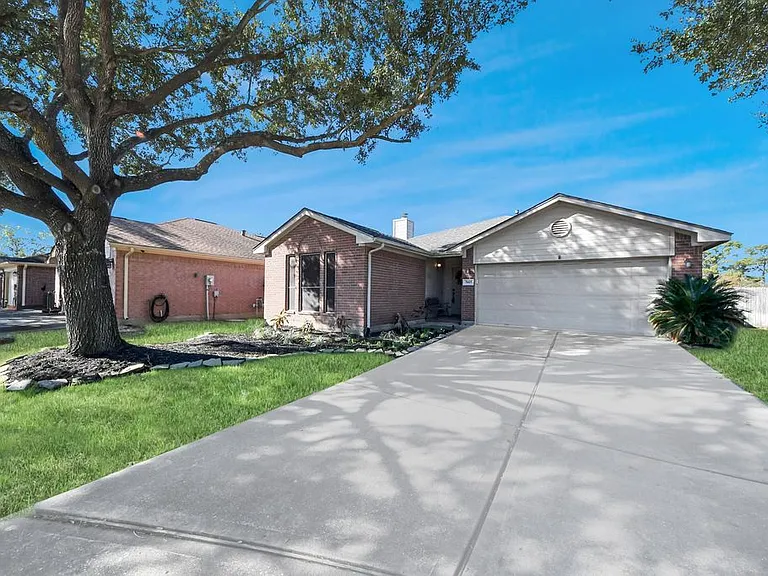 5615 Brenwood Glen Trl — Photo 1