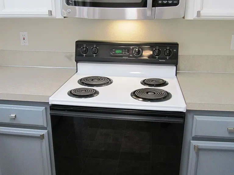 5205 9th Ct SE — Photo 7