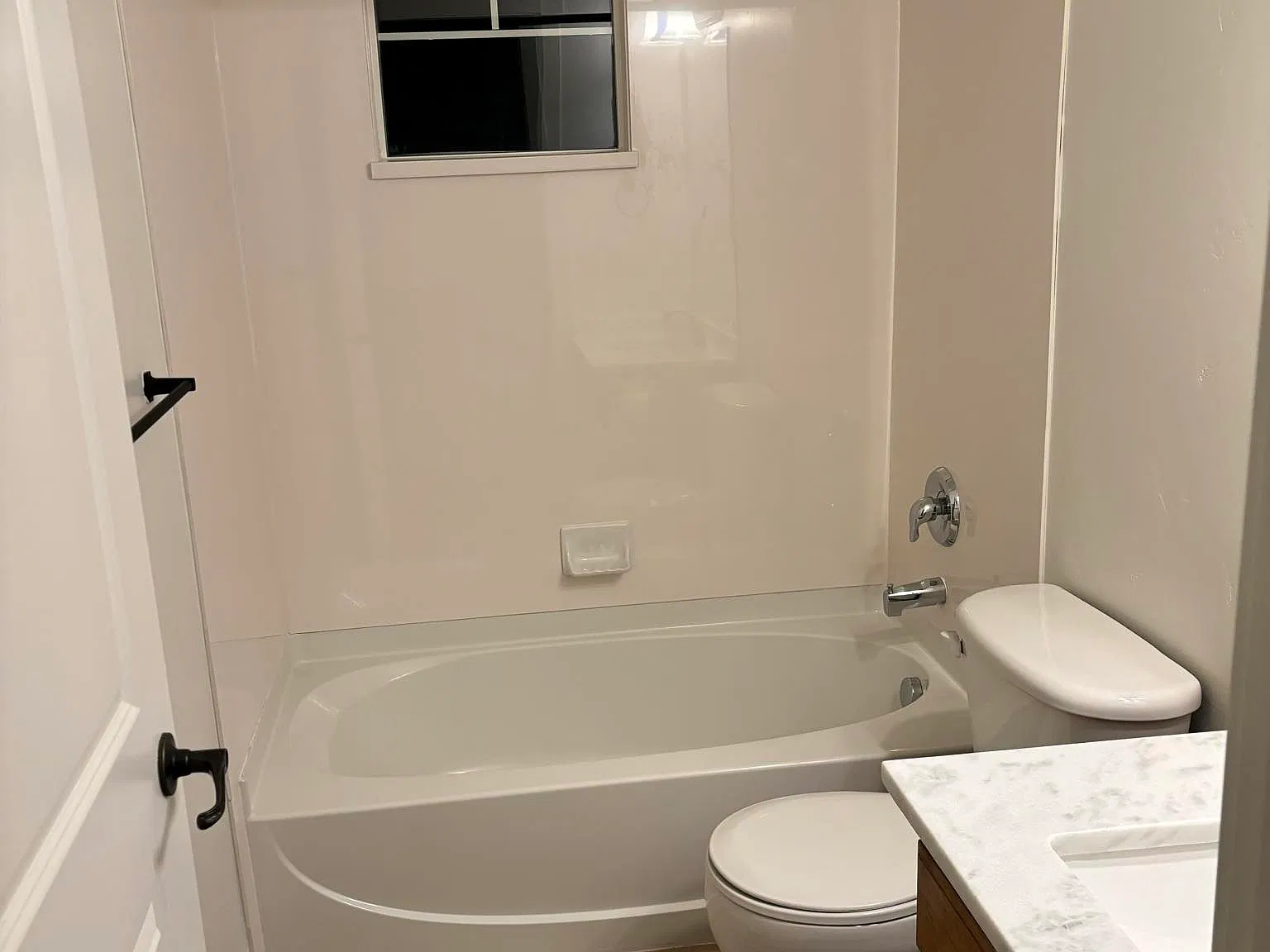 2 bed, 2.5 bath, 1316 sqft, $1,750 — Photo 2