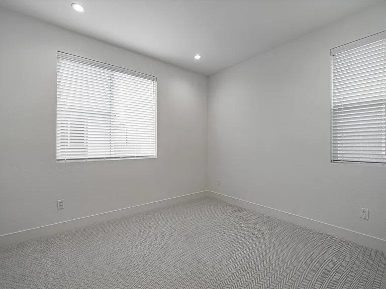 1010 Sinopia Ter — Photo 44