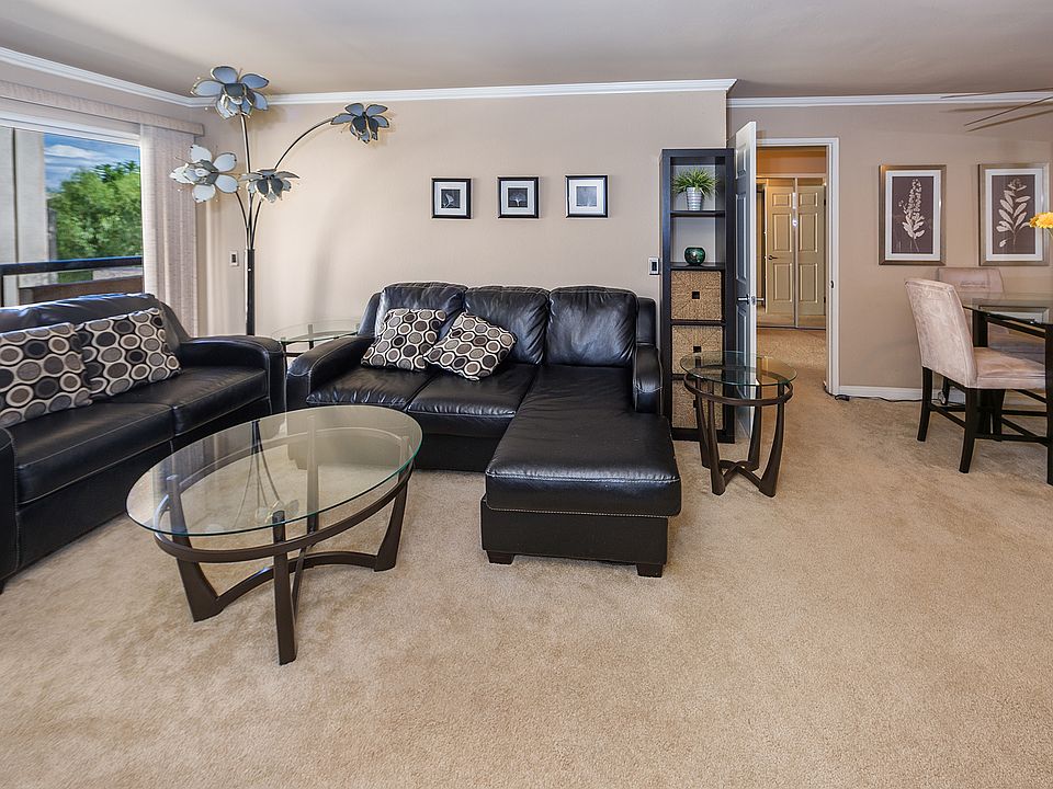 1st image of 5540 Owensmouth Ave APT 201