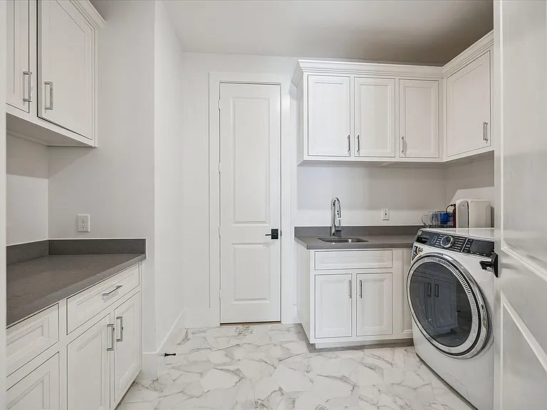 3020 University Blvd — Photo 21