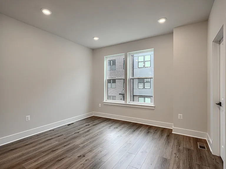 109 Glass Ln — Photo 14