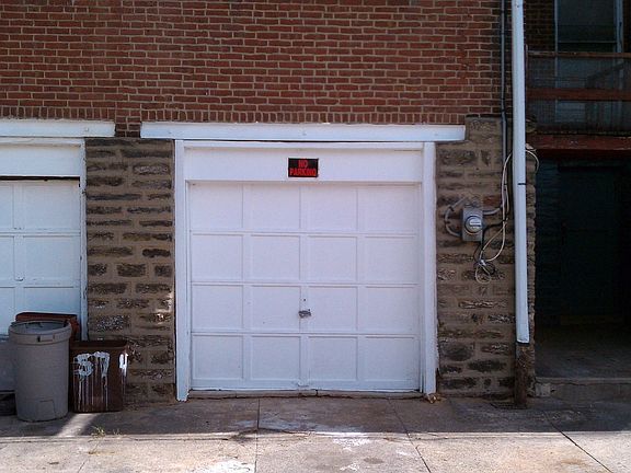 2nd image of 5744 N Marshall St
