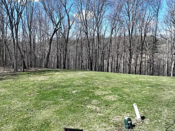 19 Diane Ln, Princeton, WV 24740