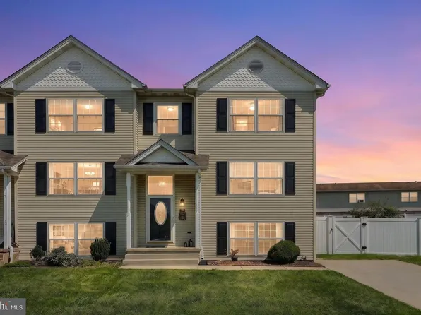 24 Squire Cir, Mc Sherrystown, PA 17344