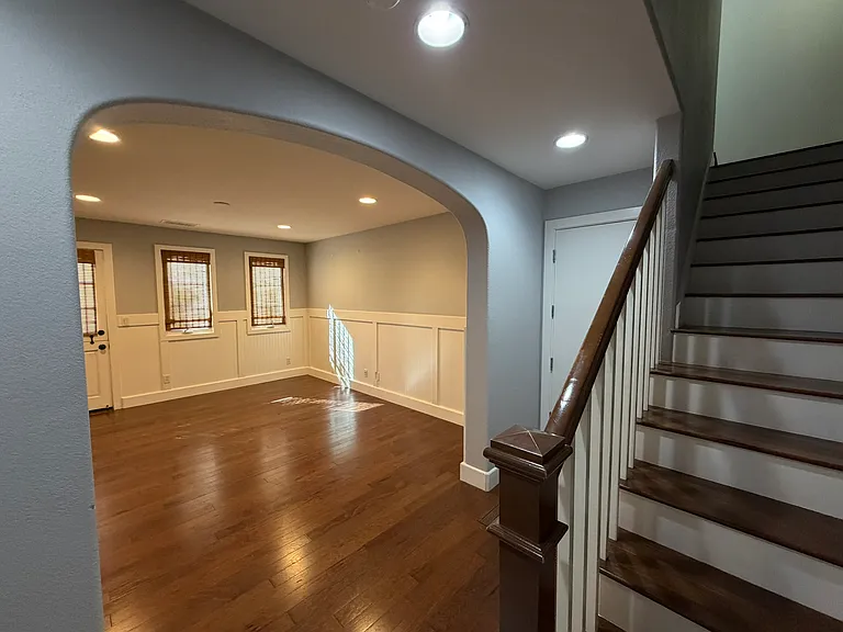 1179 Campbell Ave — Photo 3