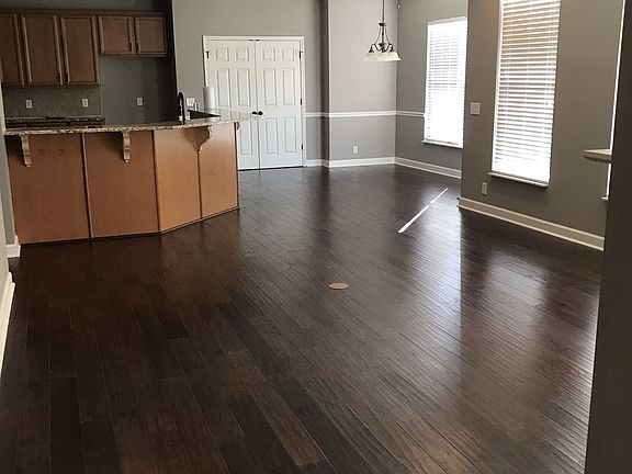 3rd image of 5003 Loch Loren Ct