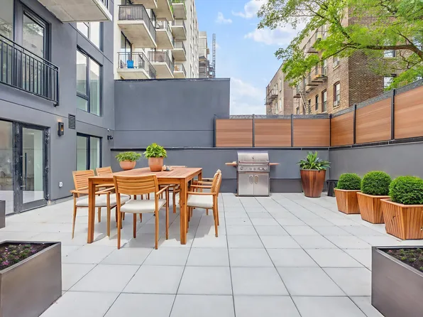 43-25 52nd Street image 14 of 28