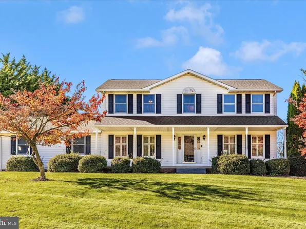 7002 Springdale Ln, Middletown, MD 21769