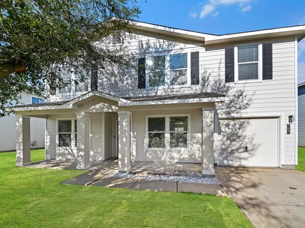 7627 Greenwood Point Dr, Cypress, TX 77433