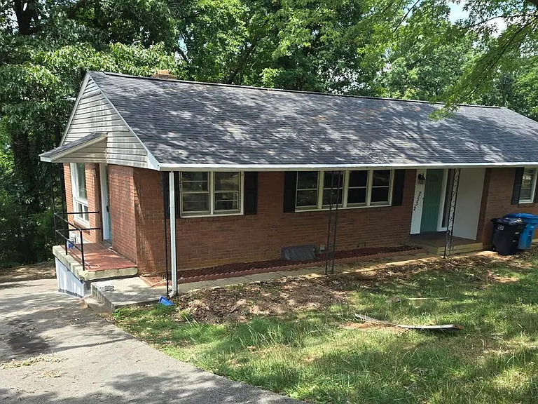 2532 Roundtop Rd NW — Photo 1