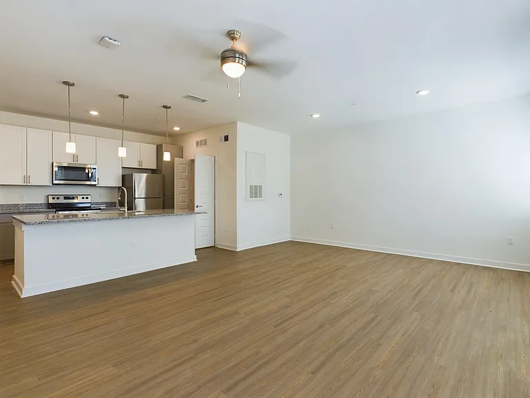 Sanctuary Bluff Apartments — Photo 61