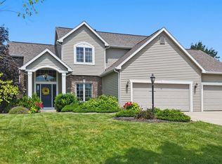1209 Crooked Creek Pkwy, Fort Wayne, IN 46845