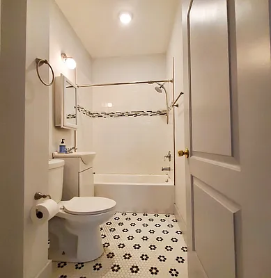 Rented by Keller Williams NYC | media 8