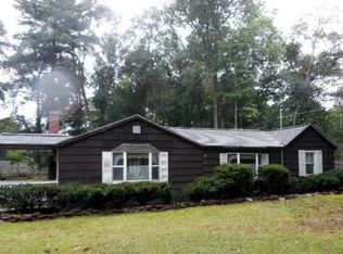 135 E Longmeadow Rd, Hampden, MA 01036