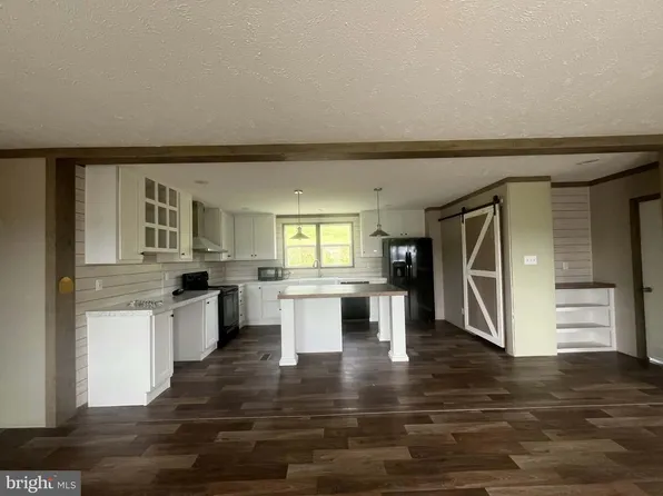 9848 Lower Timber Ridge Rd, Riverton, WV 26814