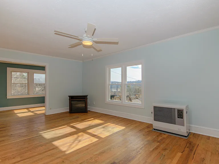 135 Church St — Photo 13