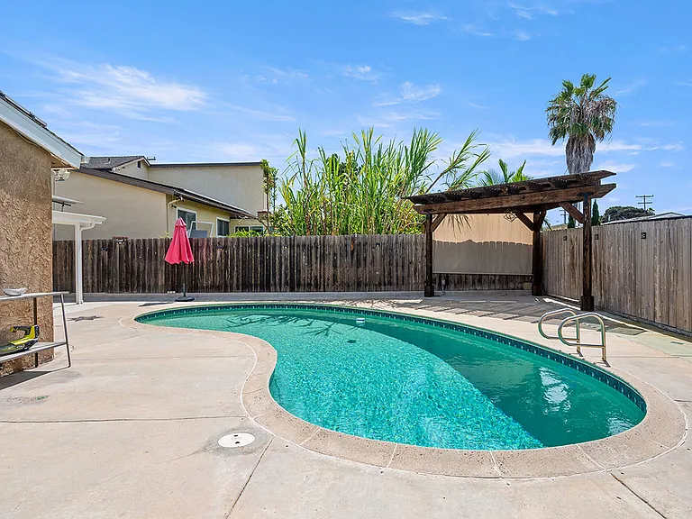 4211 Appleton St — Photo 36