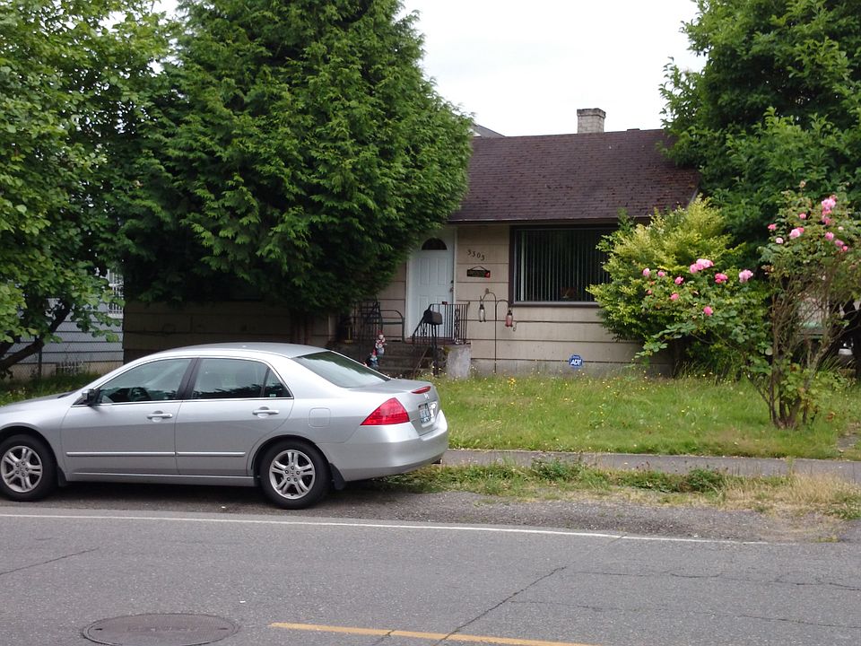 2nd image of 3303 S Orcas St