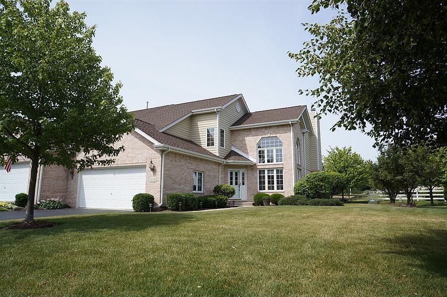 1st image of 16736 Cardinal Dr
