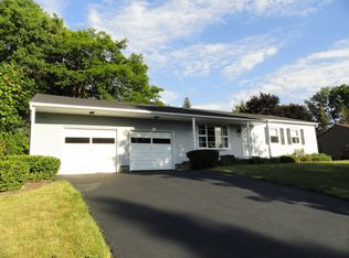 23 Cape Cod Way, Rochester, NY 14623