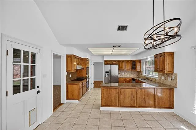 401 Starling Dr — Photo 10