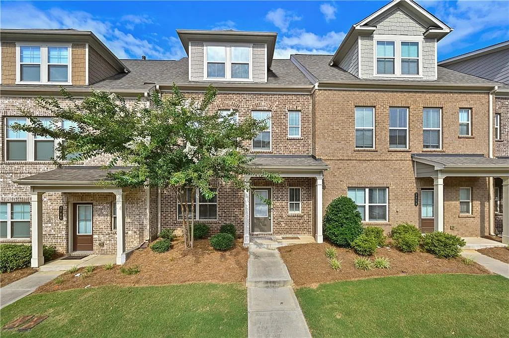 3 bed, 3.5 bath, 1977 sqft, $2,300 — Photo 1