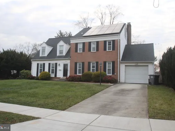 1724 Yale Pl, Rockville, MD 20850