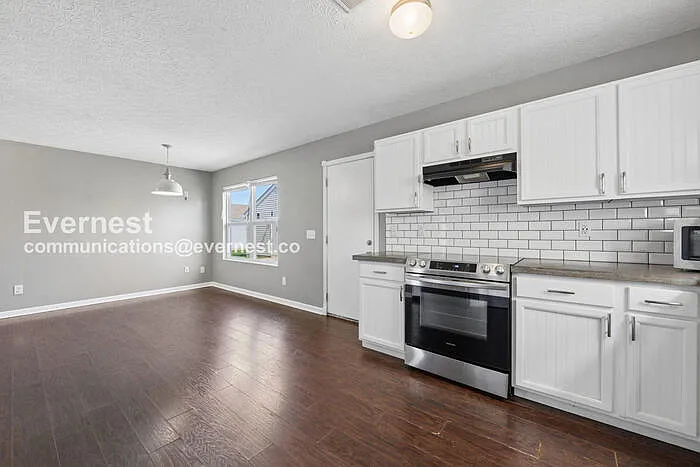 6326 Pompano St — Photo 6