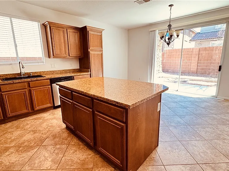 7965 Limestone Arch Ave — Photo 19