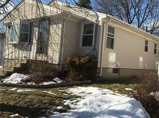 6 Merritt Ave, North Providence, RI 02911