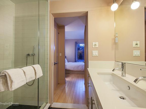 3rd image of 72 Steuben St #1B